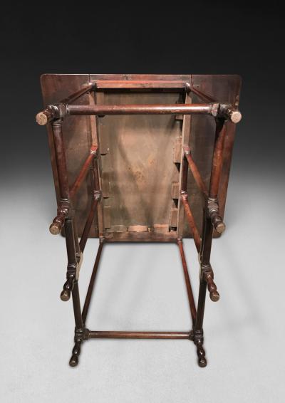 Chippendale Period Mahogany Spider legged Table