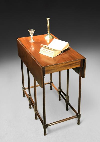 Chippendale Period Mahogany Spider legged Table