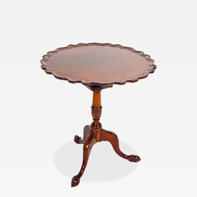 Chippendale Pie Crust Tilt Top Table