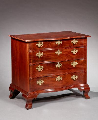 Chippendale Serpentine Chest of Drawers