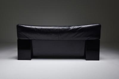 Cini Boeri Black Leather Italian design Cini Boeri Brigadier loveseats for Knoll 1980s