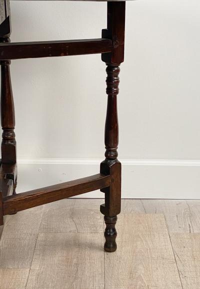 Circa Early 18th Century English Oak Drop Leaf Table