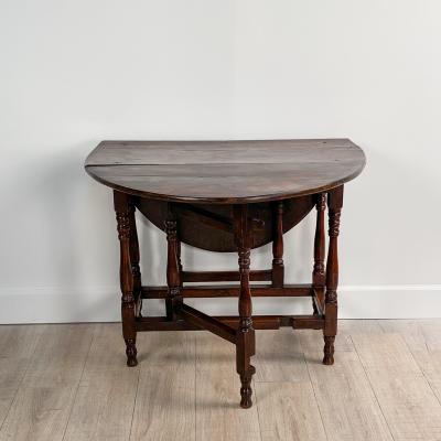 Circa Early 18th Century English Oak Drop Leaf Table
