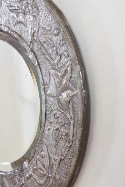 Circular Grapevine Mirror with Blue Cabuchon