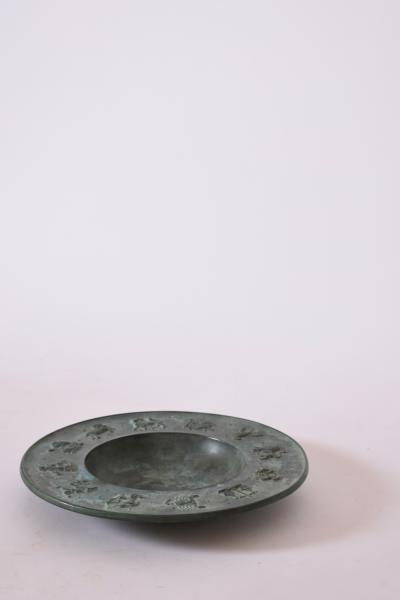 Circular neoclassical bronze plate 1940s 