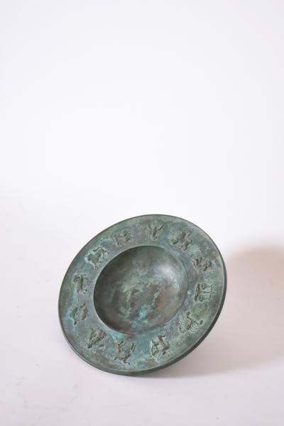Circular neoclassical bronze plate 1940s 