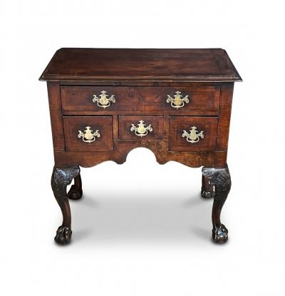 Classic Pair of Chippendale Style Walnut veneered Bedside Cabinets Side Tables