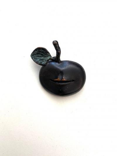 Claude Lalanne CLAUDE LALANNE BRONZE LA POMME BOUCHE BROOCH