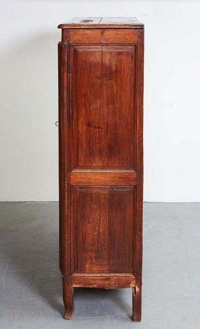 Compact Early 19th c Oak Cupboard