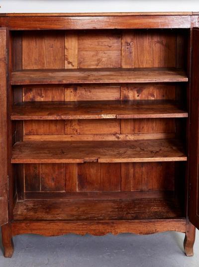 Compact Early 19th c Oak Cupboard