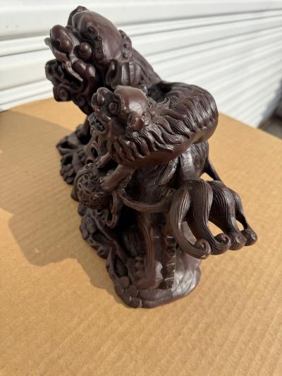 Composite cast Mother Foo Dog with Pup