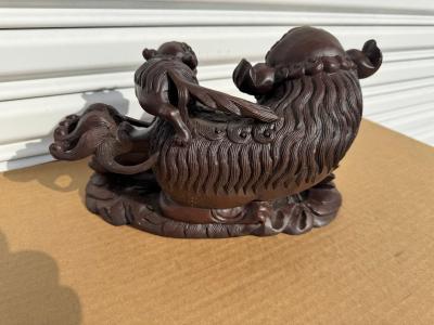 Composite cast Mother Foo Dog with Pup