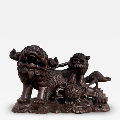 Composite cast Mother Foo Dog with Pup