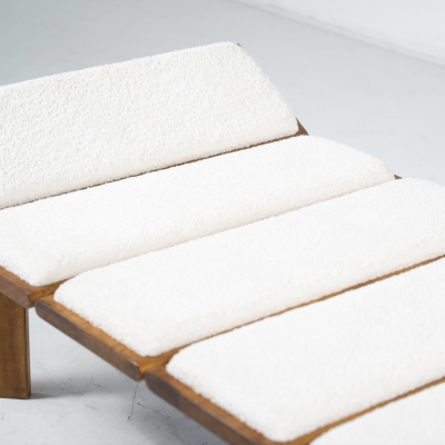 Contemporary Italian Daybed White Boucle Fabric and Wood