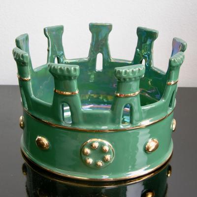Contemporary Italian Hunter Green Majolica Crown Bowl with Pure Gold Accents