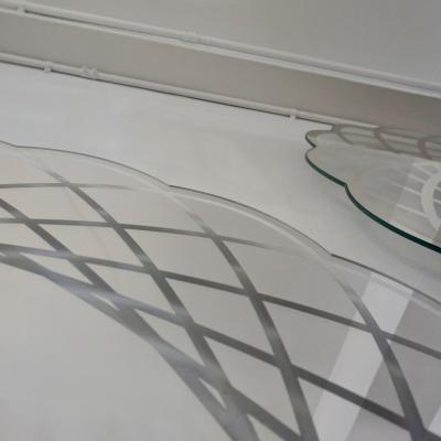 Contemporary Italian Organic Modern Lace Decor Scalloped Round Mirror with Light