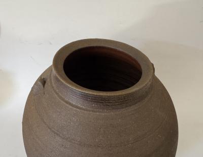 Contemporary Japanese Jar by Fujiwara Yu