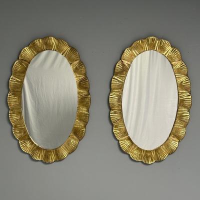 Contemporary Oval Wall Mirrors Scallop Motif Murano Glass Gilt Gold Italy