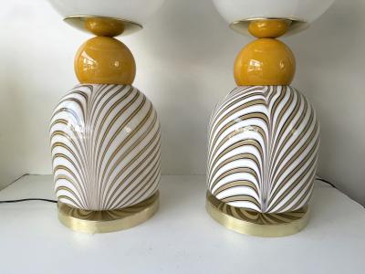 Contemporary Pair of Brass and Berlingo Stripe Murano Glass Lamps Italy
