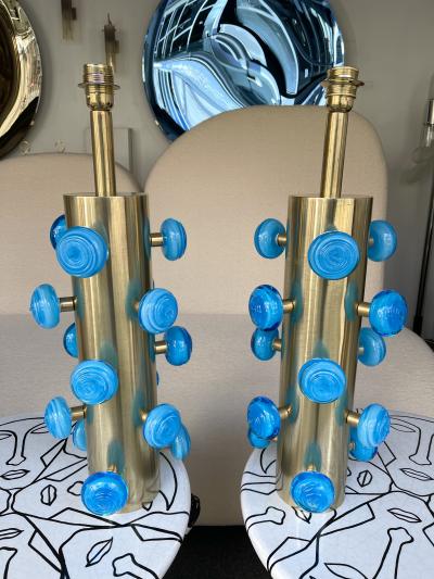 Contemporary Pair of Brass and Blue Murano Glass Spiral Lamps Italy
