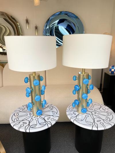 Contemporary Pair of Brass and Blue Murano Glass Spiral Lamps Italy