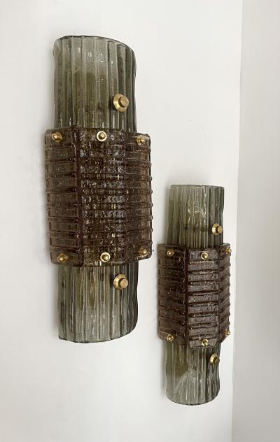 Contemporary Pair of Brass and Cola Gold Leaf Murano Glass Sconces Italy