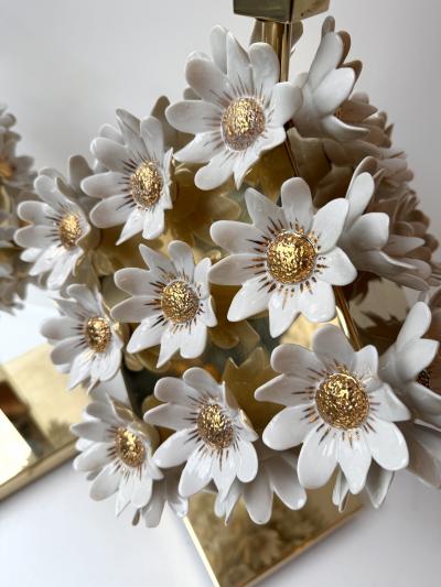 Contemporary Pair of Brass and Gilt Porcelain Daisy Lamps Italy