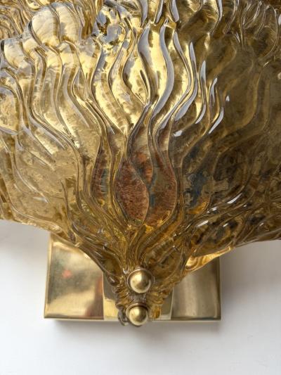 Contemporary Pair of Brass and Gold Murano Glass Palm Sconces Italy