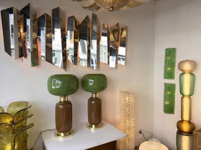 Contemporary Pair of Brass and Green Murano Glass Bulb Shade Lamps Italy