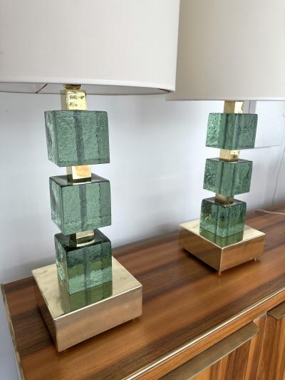 Contemporary Pair of Brass and Green Murano Glass Cube Lamps Italy