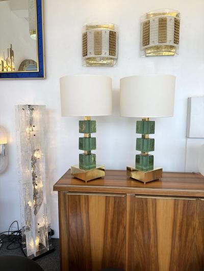 Contemporary Pair of Brass and Green Murano Glass Cube Lamps Italy