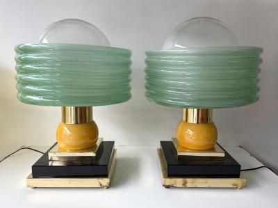 Contemporary Pair of Brass and Green Murano Glass Wave Shades Lamps Italy