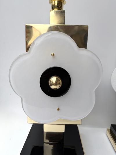 Contemporary Pair of Brass and Murano Glass Big Flowers Lamps Italy