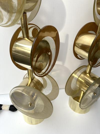 Contemporary Pair of Brass and Murano Glass Spiral Disc Lamps Italy
