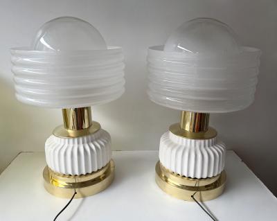 Contemporary Pair of Brass and White Murano Glass Wave Shades Lamps Italy