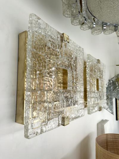 Contemporary Pair of Sconces Brass and Murano Glass Textured Blade Italy