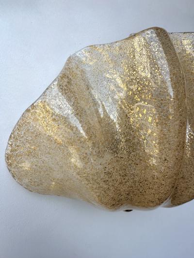 Contemporary Pair of Shell Gold Leaf Murano Glass and Brass Sconces Italy