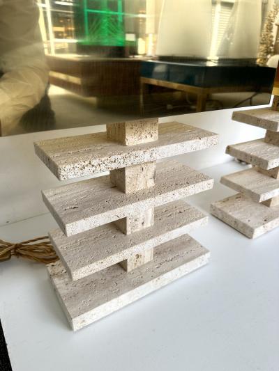 Contemporary Pair of Travertine Blade Lamps and Brass Shades Italy