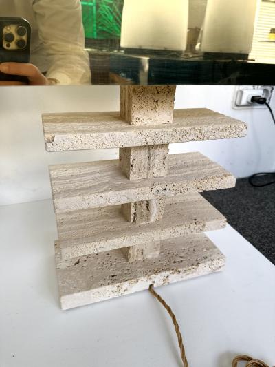 Contemporary Pair of Travertine Blade Lamps and Brass Shades Italy