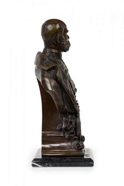 Continental Bronze Bust of a Mustachioed Dignitary Military Officer
