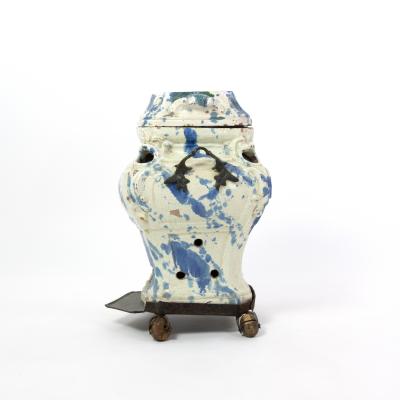 Continental Faience Portable Stove And Cover Late 18th 19th Century