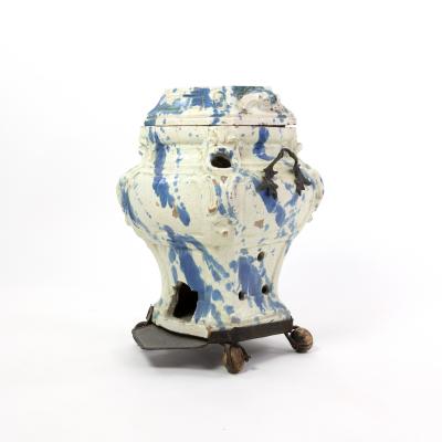 Continental Faience Portable Stove And Cover Late 18th 19th Century