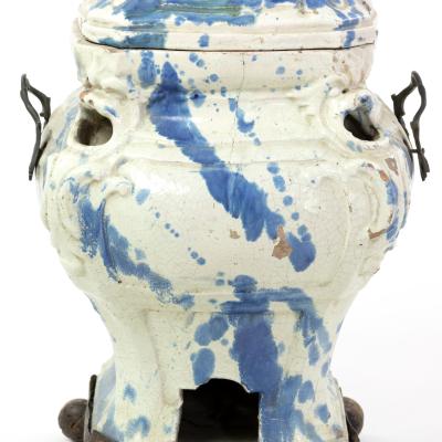Continental Faience Portable Stove And Cover Late 18th 19th Century