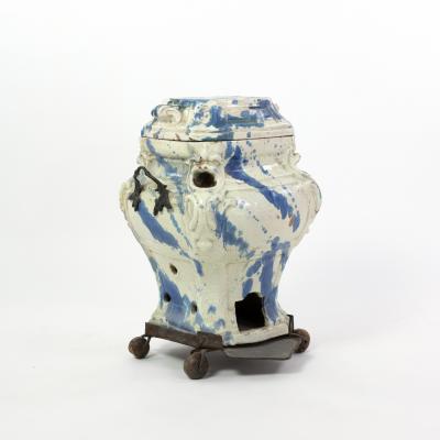 Continental Faience Portable Stove And Cover Late 18th 19th Century