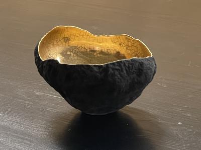 Cristina Salusti Organic ceramic with gold