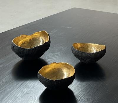 Cristina Salusti Organic ceramic with gold