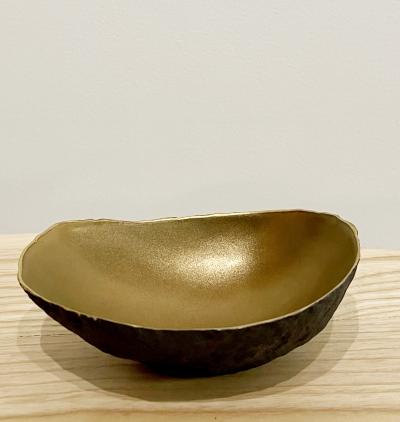 Cristina Salusti Set of 3 oval ceramics with bronze glaze