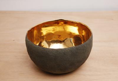 Cristina Salusti Small round gold vessel accessory by Cristina Salusti