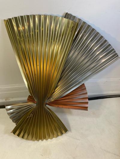 Curtis Jer MODERNIST TRICOLOR METAL FAN WALL SCULPTURE BY CURTIS JERE