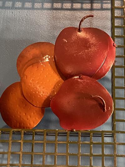 Curtis Jer PAIR OF APPLES AND ORANGES WALL SCULPTURES BY CURTIS JERE